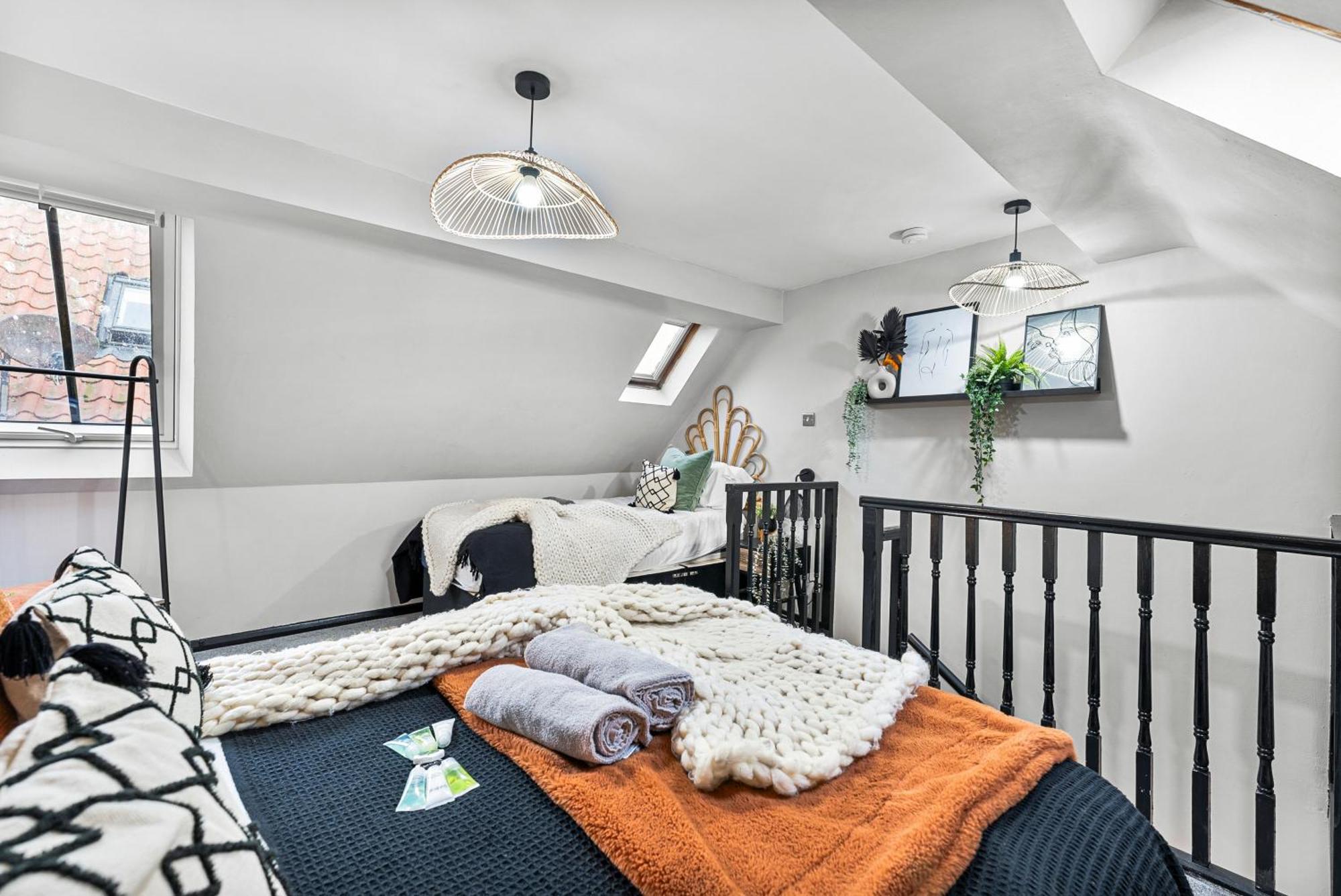 30 Percent Off! Elegant Cottage Of Whitby - Sleeps 5 외부 사진
